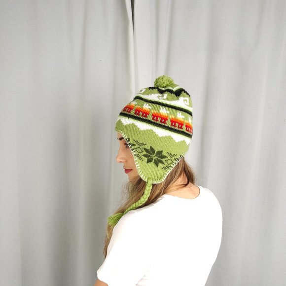 Unisex Alpaca Hat w/Earflaps and Pomp-Pomp. Color: Green and Multi. - Picture 2 of 3